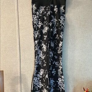 Johnny was leggings beautiful print excellent condition